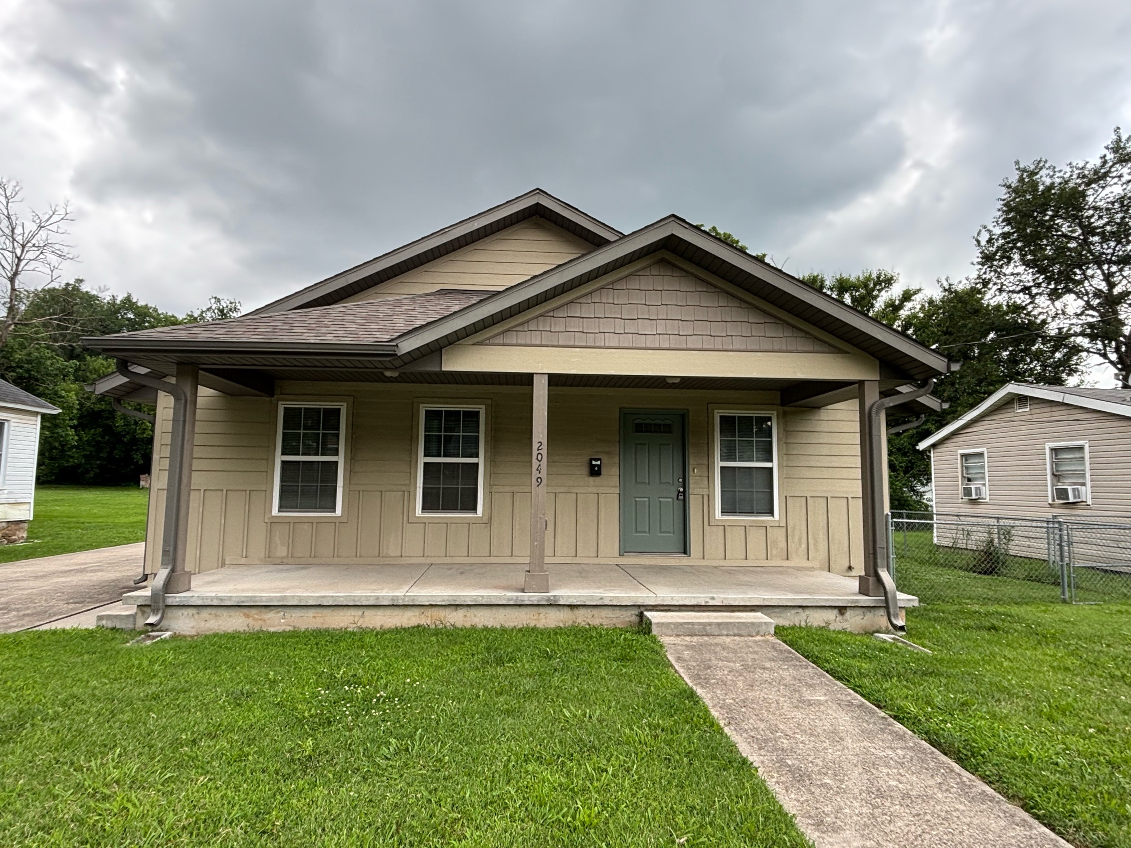 Property thumbnail image
